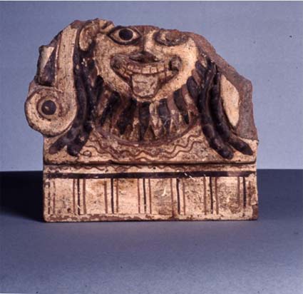 Un'antefissa etrusca esposta al museo di Nola