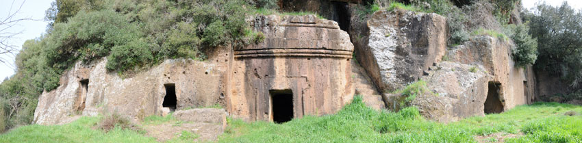 Foto panoramica della necropoli di Blera col metodo tradizionale