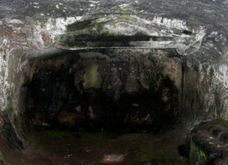 La cella sacra in fondo alla grotta