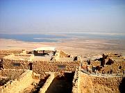 Ruderi di Masada sullo sfondo del Mar Morto